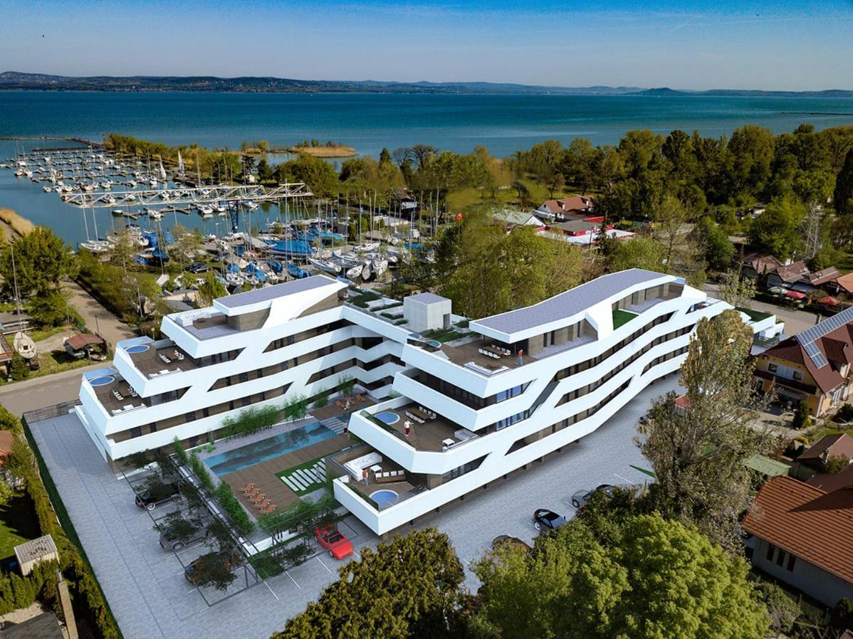Marina Apartman Hotel Balatonszárszó Buitenkant foto