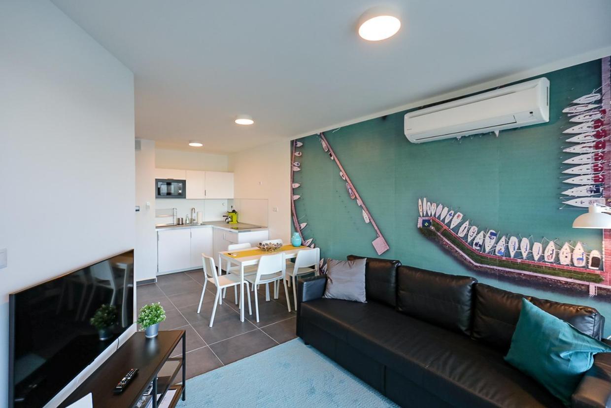 Marina Apartman Hotel Balatonszárszó Buitenkant foto
