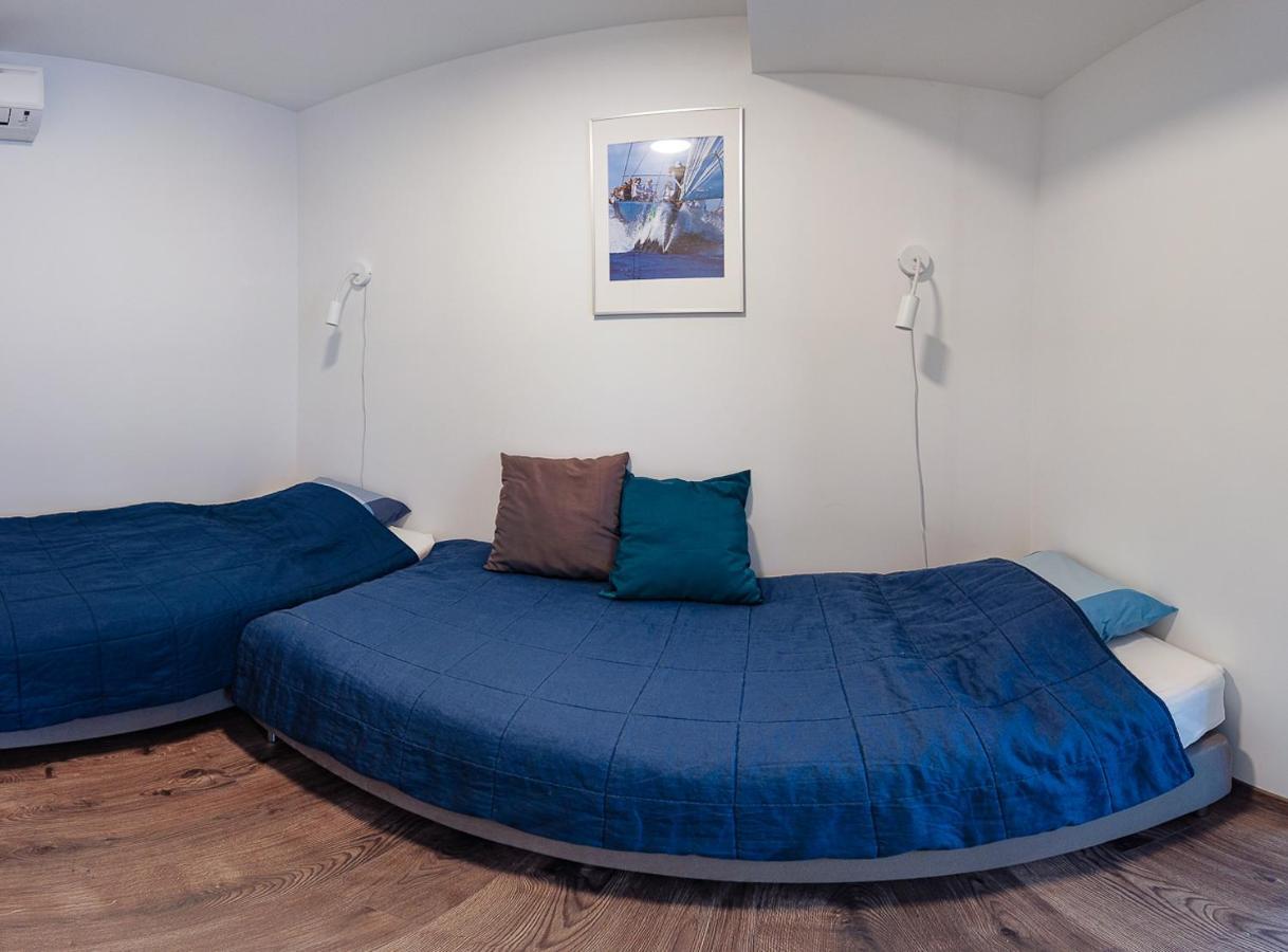 Marina Apartman Hotel Balatonszárszó Buitenkant foto