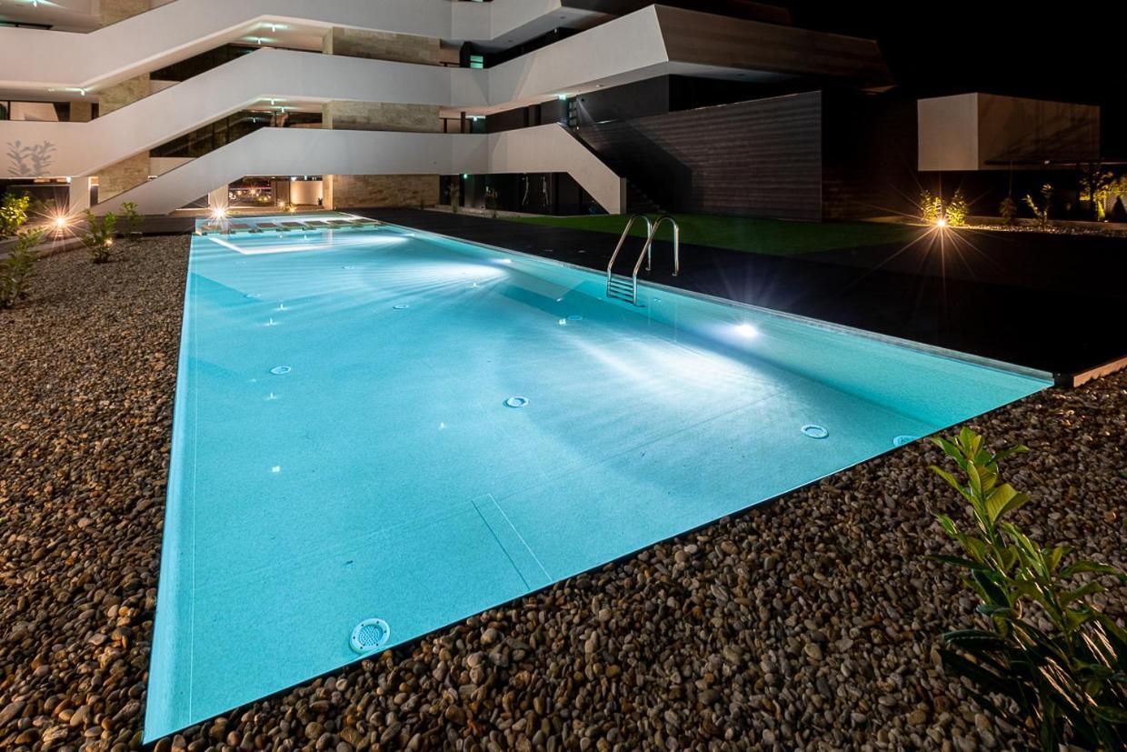 Marina Apartman Hotel Balatonszárszó Buitenkant foto