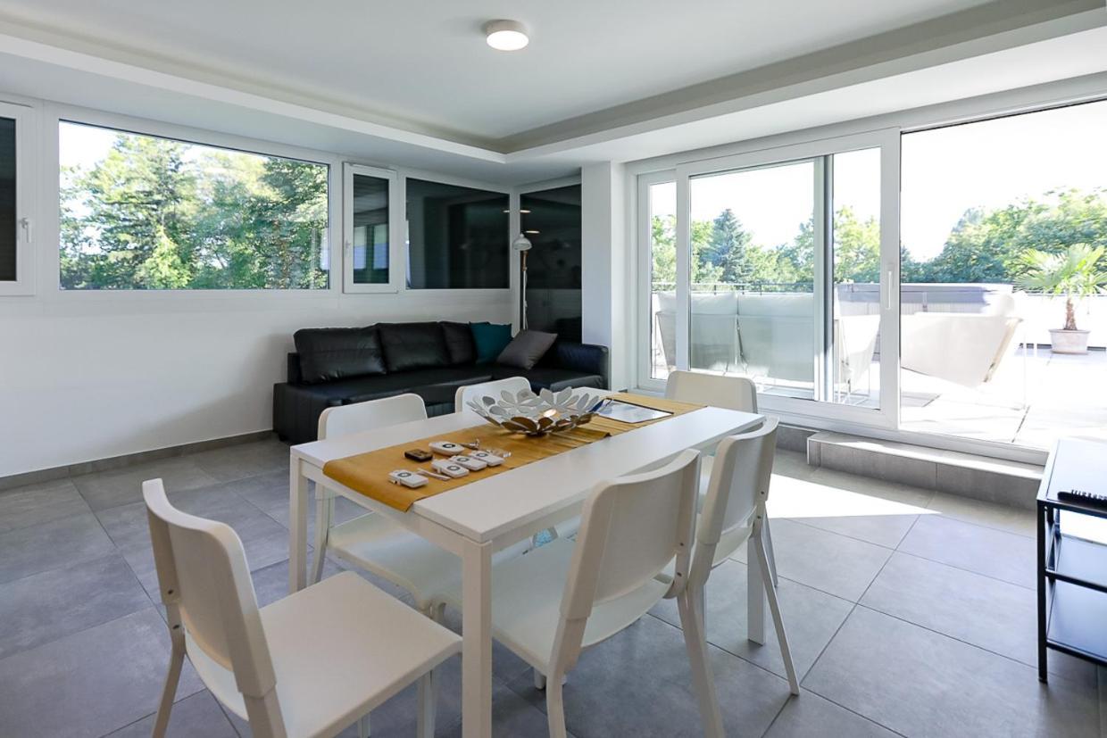 Marina Apartman Hotel Balatonszárszó Buitenkant foto